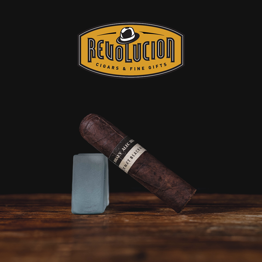 Cigare hondurien Alec Bradley Black Market Chunk, force moyenne à forte