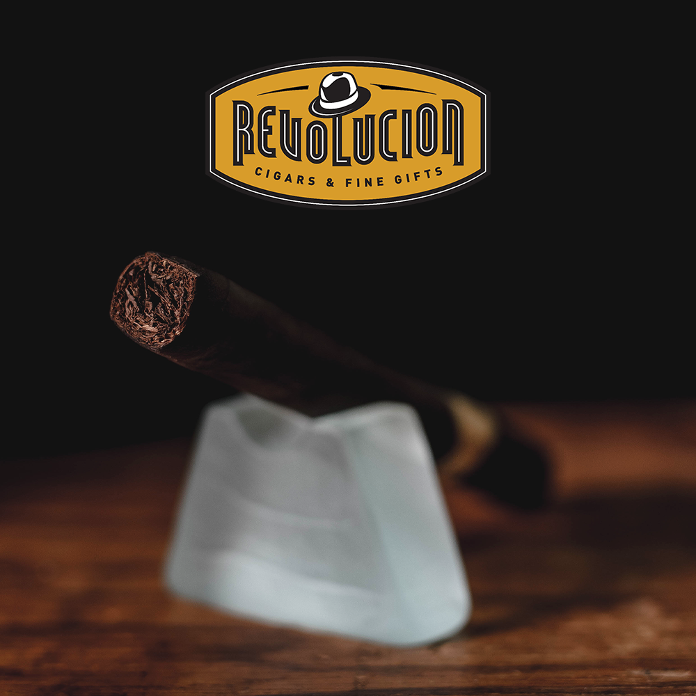 Cigare hondurien Alec Bradley Mira Flor Churchill Maduro, force légère à moyenne
