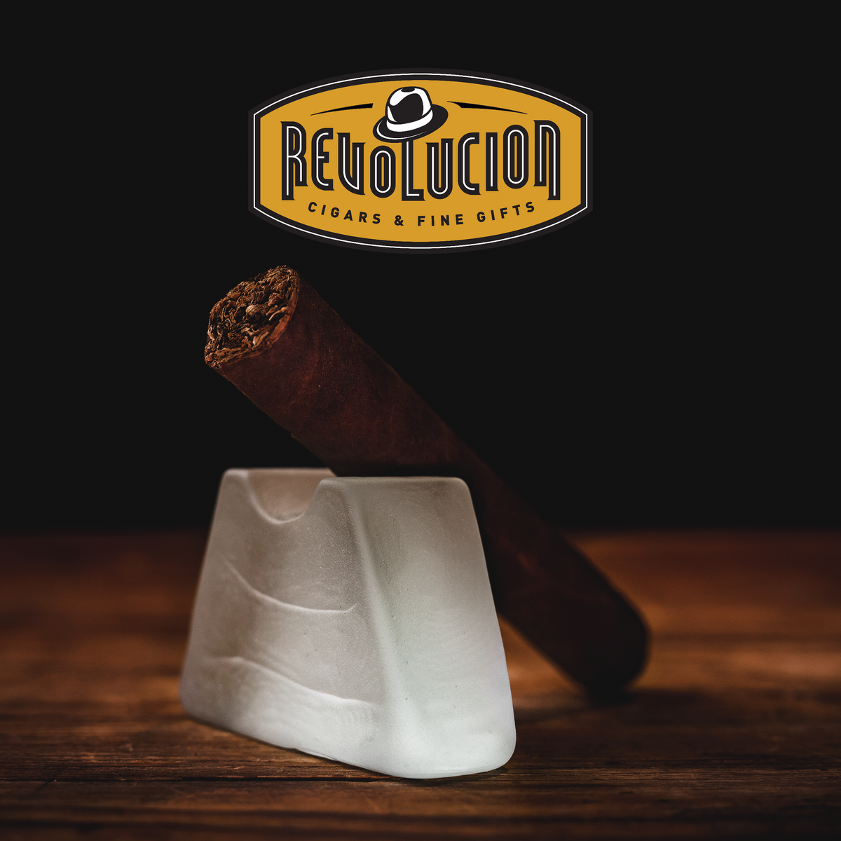 Kingsman_Maduro_Robusto_foot