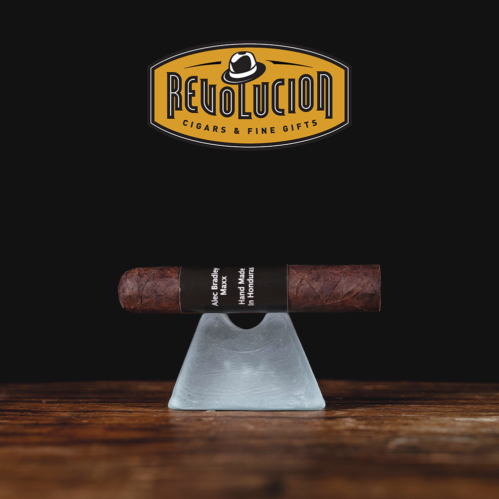 Alec Bradley Maxx - The Fix Medium Strength Honduran Cigar