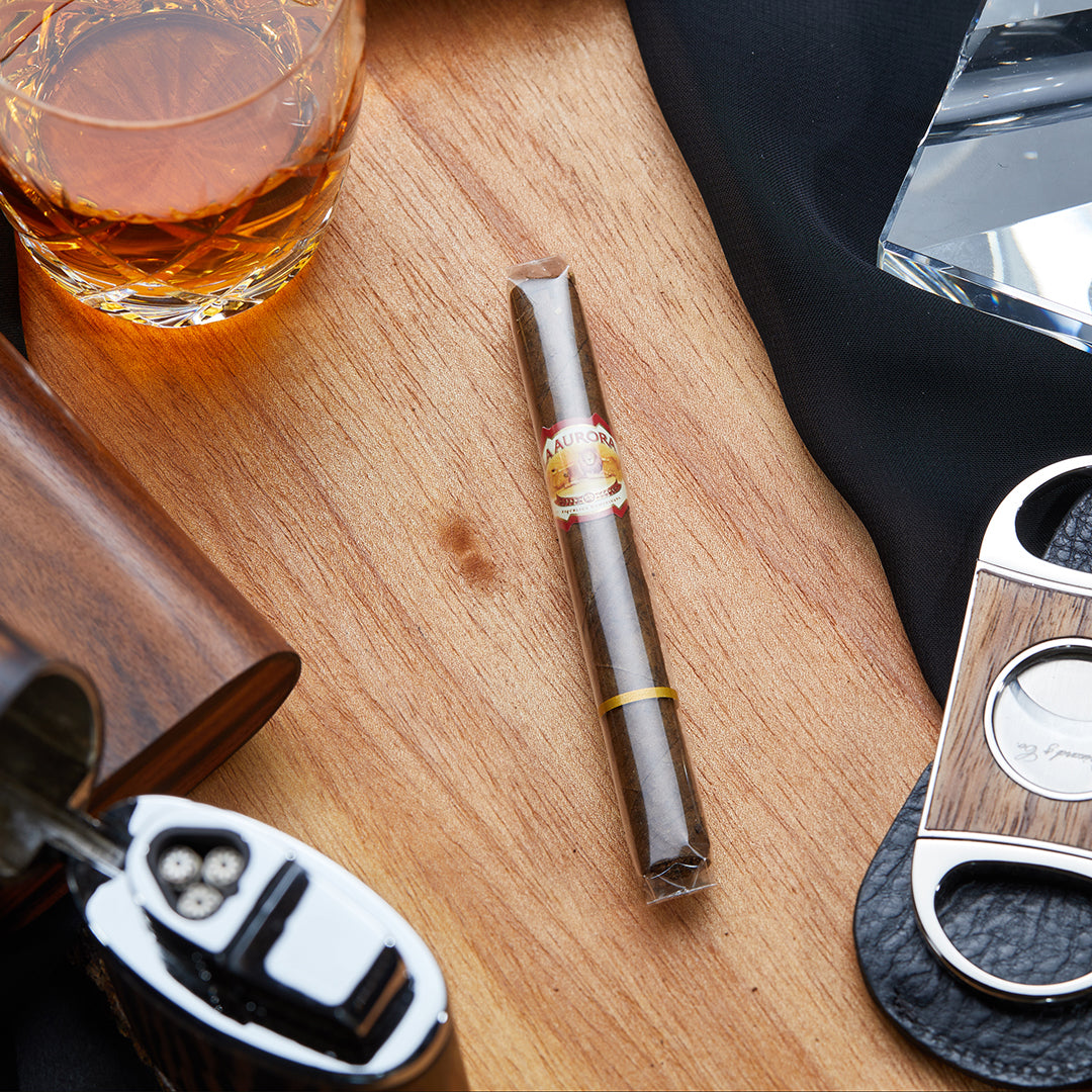 La Aurora Finos Mild-Medium Strength Dominican Cigarillos